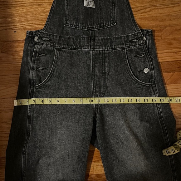 Levi’s Overalls - Picture 5 of 5